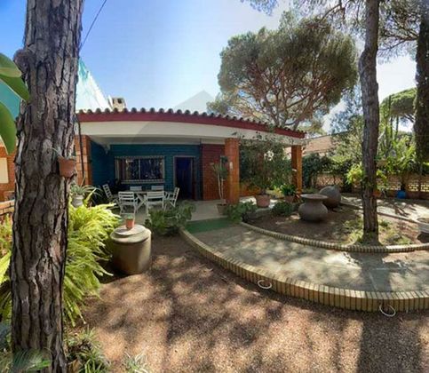 Foto 1 de Casa en venta en Palos de la Frontera de 4 habitaciones con terraza y jardín