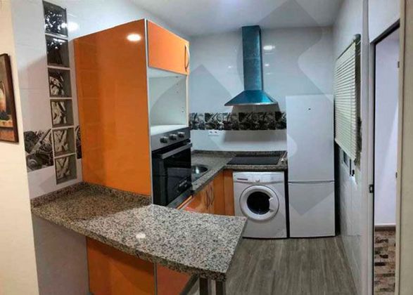 Foto 2 de Venta de piso en Moguer de 3 habitaciones con aire acondicionado