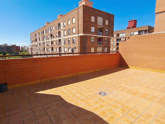 Foto 2 de Àtic en venda a Sant Antoni de 2 habitacions amb terrassa i aire acondicionat