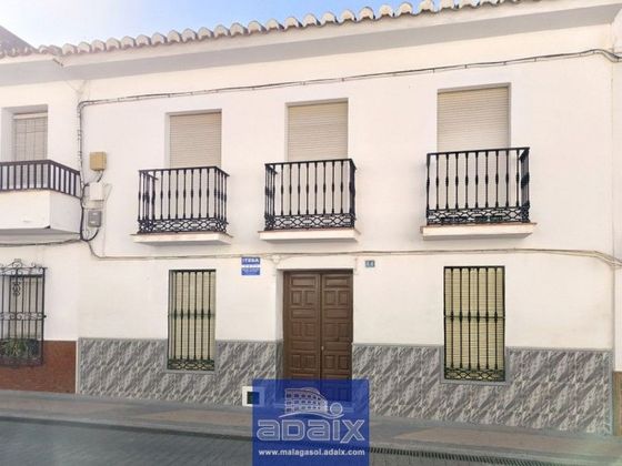 Foto 1 de Casa en venta en calle Málaga de 7 habitaciones con terraza y balcón