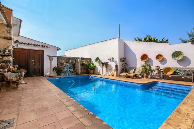 Foto 2 de Chalet en venta en Sagra de 5 habitaciones con terraza y piscina