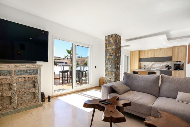 Foto 1 de Ático en venta en Casco Urbano de 3 habitaciones con terraza y balcón
