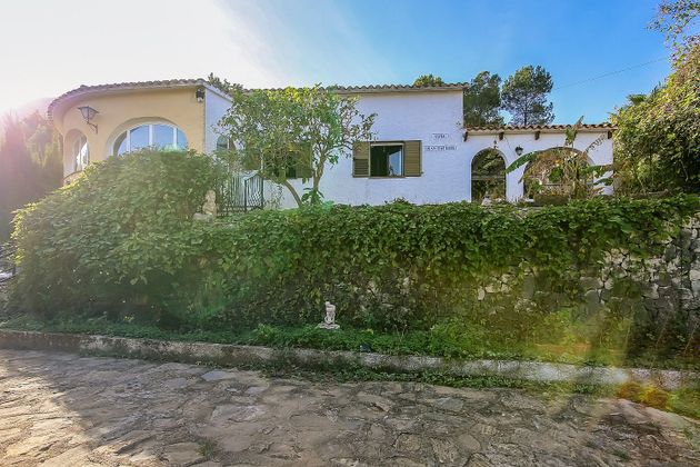 Foto 1 de Chalet en venta en Oliva pueblo de 3 habitaciones con terraza y jardín