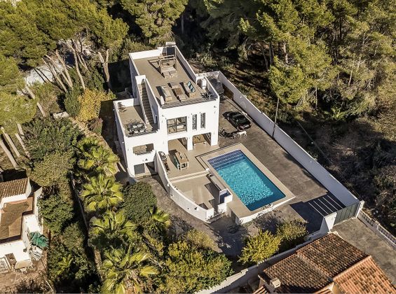 Foto 1 de Xalet en venda a El Portet - Pla de Mar de 4 habitacions amb terrassa i piscina