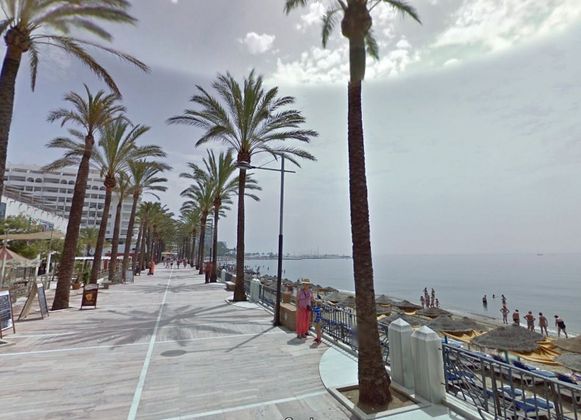 Foto 1 de Venta de local en Playa de la Fontanilla con terraza y aire acondicionado