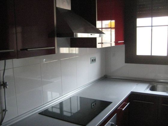 Foto 2 de Piso en venta en Melilla de 2 habitaciones con ascensor
