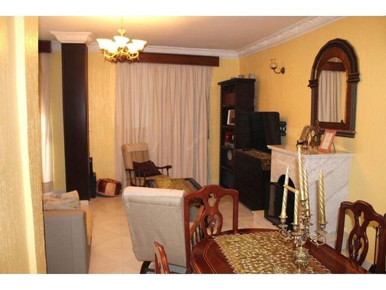 Foto 2 de Pis en venda a Melilla de 5 habitacions amb terrassa