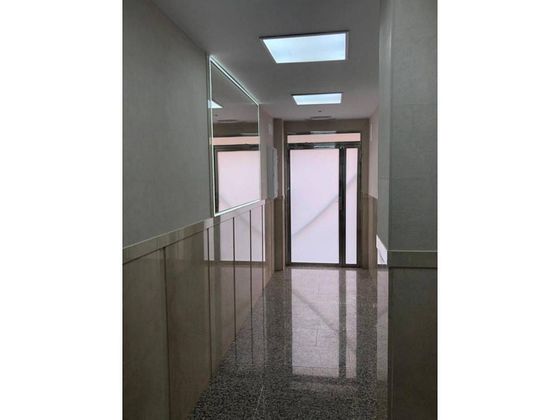 Foto 1 de Piso en venta en Melilla de 3 habitaciones con aire acondicionado y ascensor