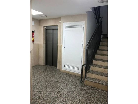 Foto 2 de Pis en venda a Melilla de 3 habitacions amb aire acondicionat i ascensor