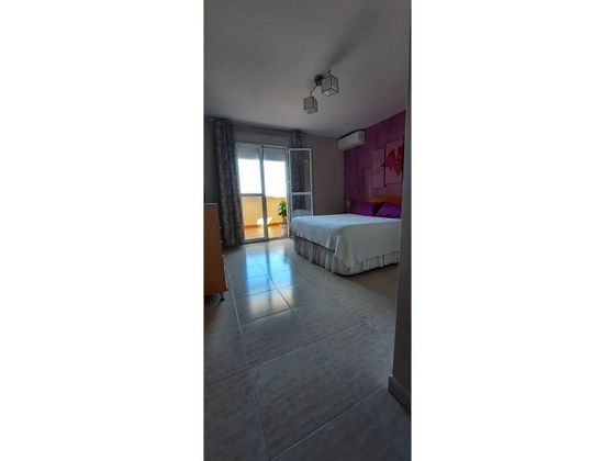 Foto 1 de Pis en venda a Melilla de 4 habitacions amb terrassa i balcó