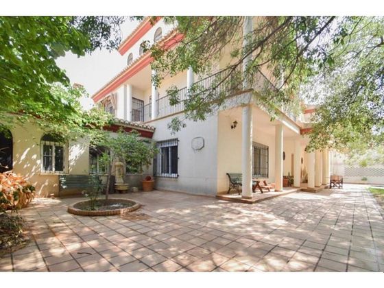Foto 1 de Xalet en venda a calle Profesor Tierno Galván de 6 habitacions amb terrassa i piscina