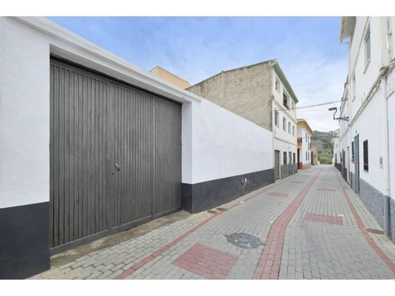 Foto 2 de Casa en venta en calle Blas Infante de 5 habitaciones con terraza y jardín
