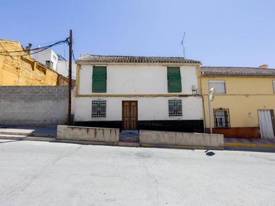 Foto 1 de Casa en venda a calle Vadillo de 4 habitacions amb terrassa