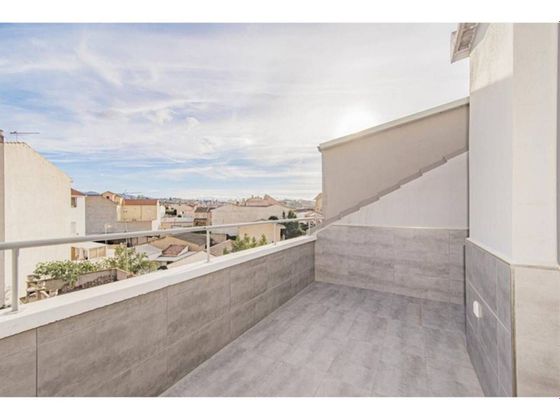 Foto 2 de Àtic en venda a calle Real Baja de 3 habitacions amb terrassa i garatge