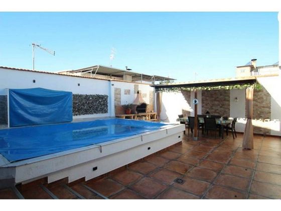 Foto 2 de Venta de piso en calle Muralla de 3 habitaciones con terraza y piscina