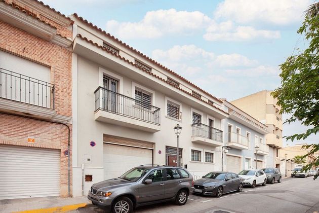 Foto 1 de Venta de casa en Benimàmet de 4 habitaciones con terraza y garaje