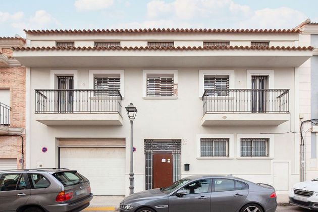 Foto 2 de Casa en venda a Benimàmet de 4 habitacions amb terrassa i garatge