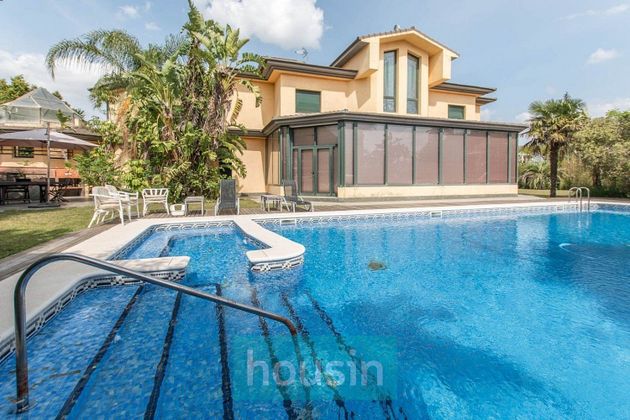 Foto 1 de Xalet en venda a Simon Verde de 9 habitacions amb terrassa i piscina