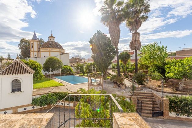 Foto 1 de Xalet en venda a Olivares de 7 habitacions amb terrassa i piscina
