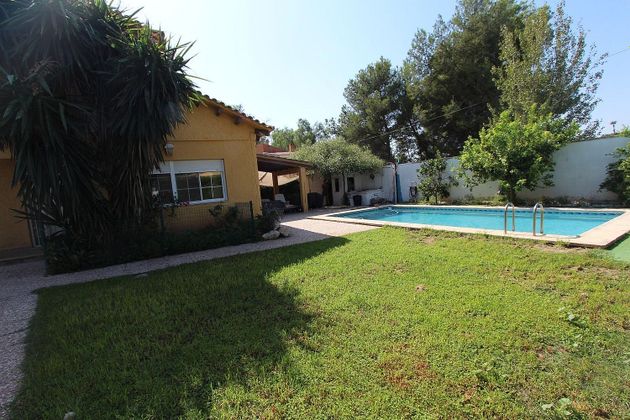 Foto 1 de Xalet en venda a Montesol de 4 habitacions amb terrassa i piscina