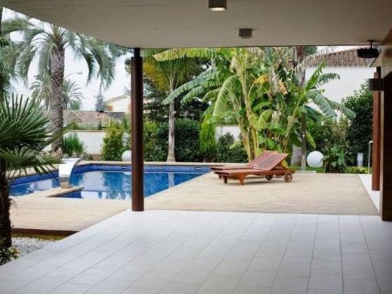 Foto 1 de Xalet en venda a Entrepinos de 6 habitacions amb terrassa i piscina