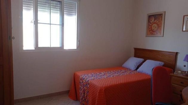 Foto 2 de Casa adossada en venda a Isla Cristina ciudad de 3 habitacions amb garatge