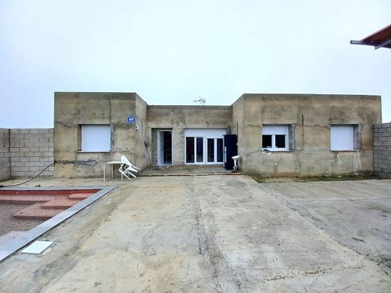 Foto 1 de Venta de chalet en Sanlúcar la Mayor de 2 habitaciones con piscina y aire acondicionado