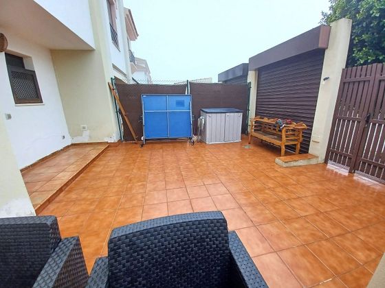 Foto 2 de Casa en venda a Guillena de 4 habitacions amb terrassa i piscina