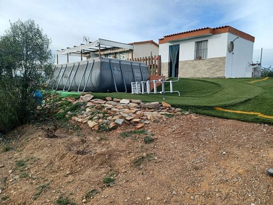 Foto 2 de Venta de chalet en Guillena de 2 habitaciones con piscina y aire acondicionado
