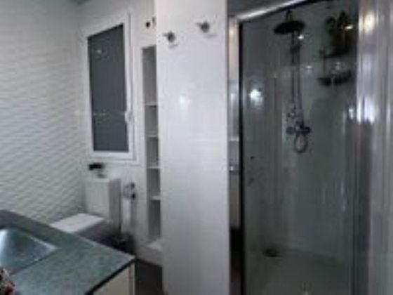Foto 2 de Alquiler de piso en calle D'honorat Juan de 3 habitaciones con piscina y muebles