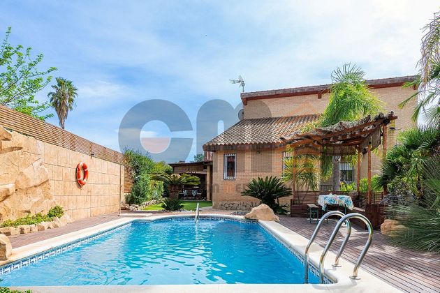Foto 2 de Chalet en venta en calle Buen Aire de 3 habitaciones con terraza y piscina