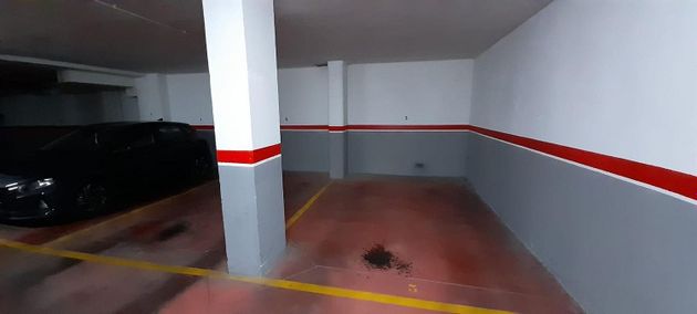Foto 2 de Alquiler de garaje en avenida Juan Carlos I de 25 m²