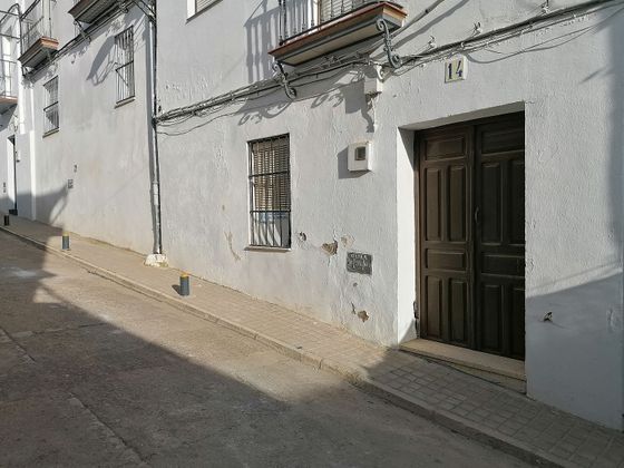 Foto 1 de Casa adossada en venda a calle San Antonio de 3 habitacions amb terrassa i jardí