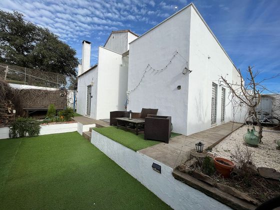 Foto 1 de Venta de casa adosada en calle Tomillo de 3 habitaciones con terraza y jardín