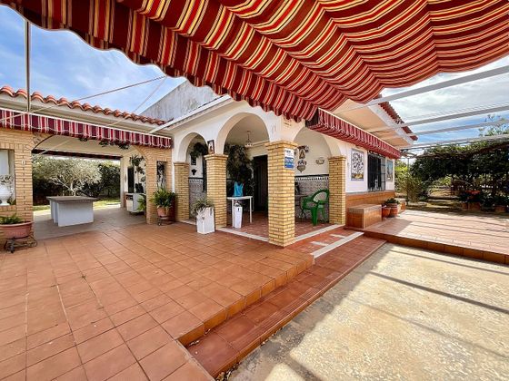 Foto 2 de Xalet en venda a Oromana de 3 habitacions amb terrassa i piscina