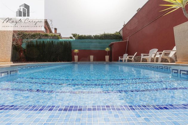 Foto 1 de Venta de casa en calle Cartujo de 5 habitaciones con terraza y piscina