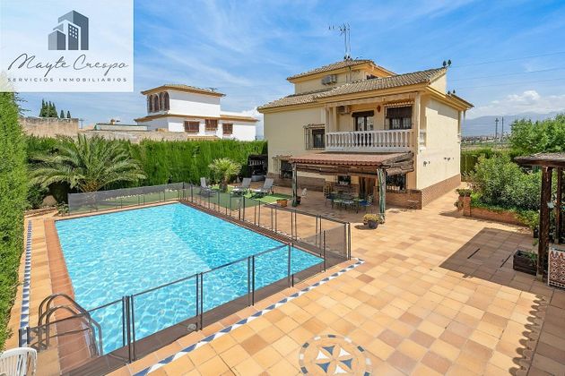 Foto 1 de Casa en venda a calle Los Alayos de 5 habitacions amb terrassa i piscina
