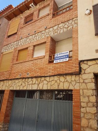 Foto 1 de Venta de piso en Mora de Rubielos de 3 habitaciones con balcón y calefacción