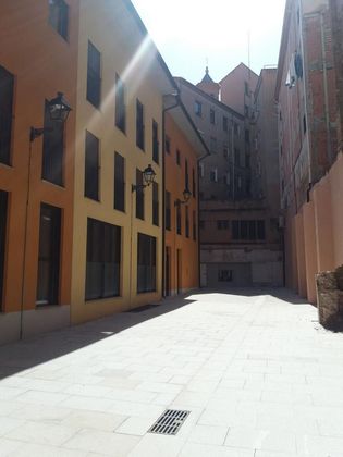 Foto 1 de Venta de local en Centro - Teruel de 104 m²