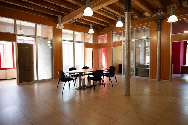 Foto 1 de Venta de oficina en Santa Coloma de Cervelló de 250 m²