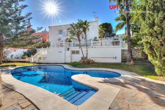 Foto 1 de Xalet en venda a Parque de la Paloma de 5 habitacions amb terrassa i piscina