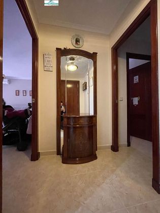 Foto 1 de Piso en venta en Melilla de 4 habitaciones con terraza y garaje