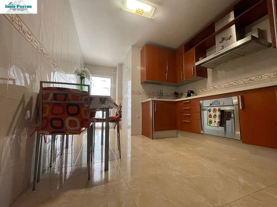 Foto 2 de Ático en venta en Melilla de 3 habitaciones con garaje y ascensor