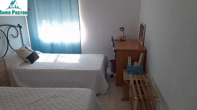 Foto 2 de Pis en lloguer a Melilla de 3 habitacions amb mobles