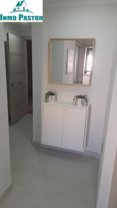 Foto 1 de Pis en lloguer a Melilla de 2 habitacions amb mobles i aire acondicionat
