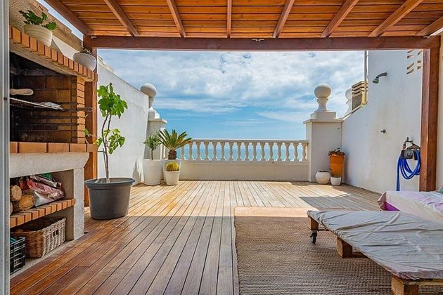 Foto 2 de Ático en venta en Port Saplaya de 3 habitaciones con terraza y piscina