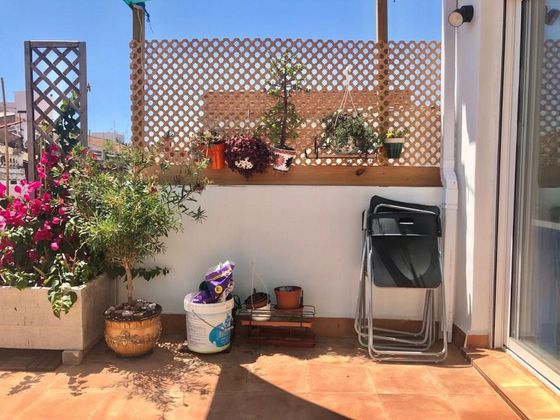 Foto 2 de Alquiler de casa en El Cabanyal- El Canyamelar de 2 habitaciones con terraza y muebles