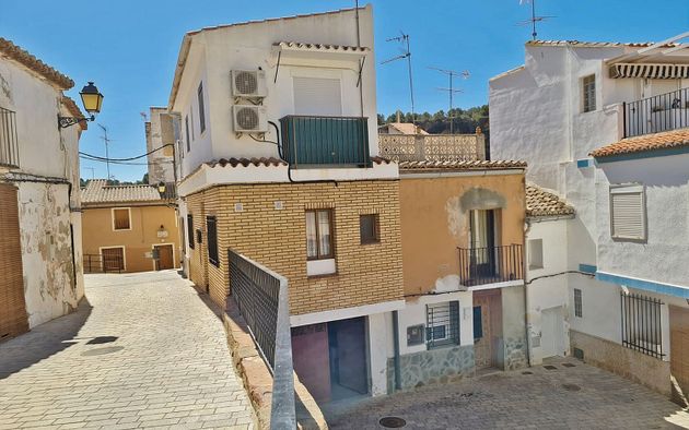 Foto 2 de Venta de casa en Olocau de 2 habitaciones con garaje y balcón