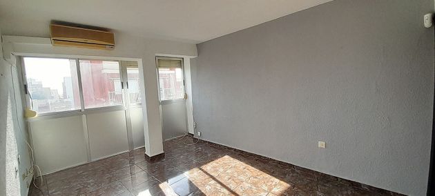 Foto 2 de Pis en venda a El Cabanyal- El Canyamelar de 3 habitacions amb balcó i aire acondicionat