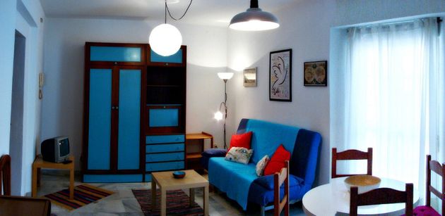 Foto 1 de Piso en alquiler en calle Pedro Miguel de 1 habitación con muebles y balcón